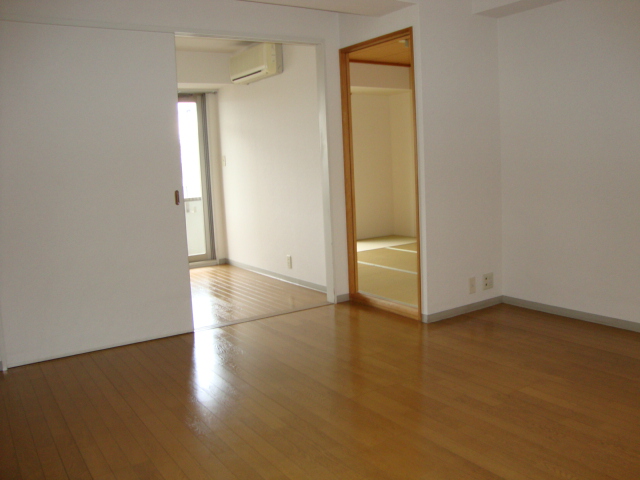 Living and room. Images of the same type of room