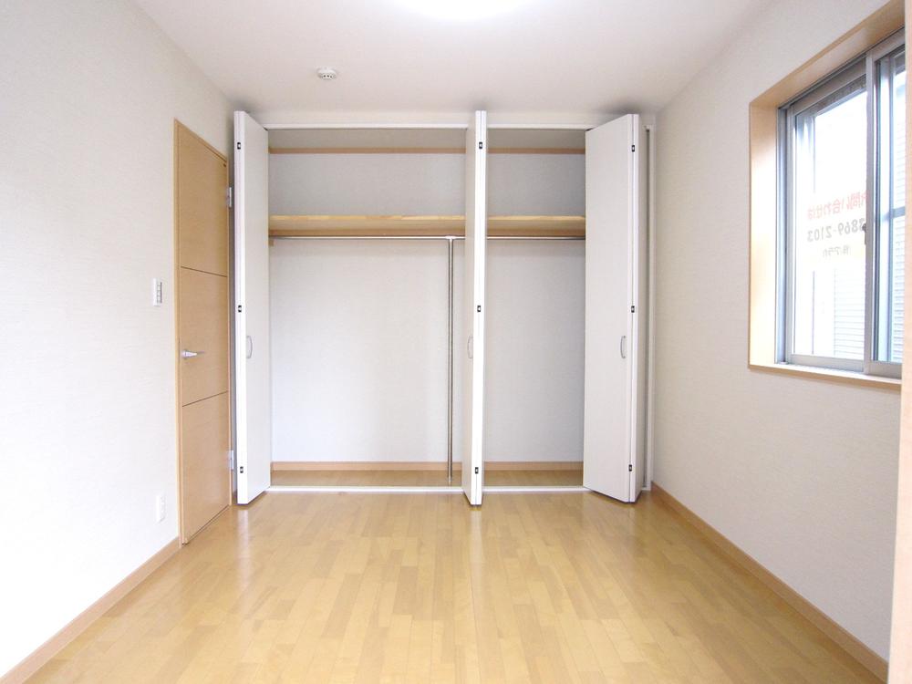 Non-living room. ■ 2 face lighting of 1F Western-style 6.8 Pledge