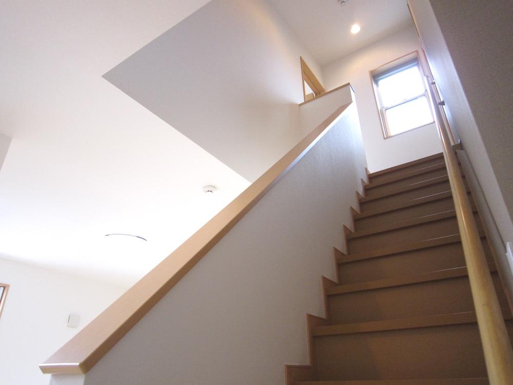 Other introspection. ■ Second and third floors will lead stairs release enough feeling!