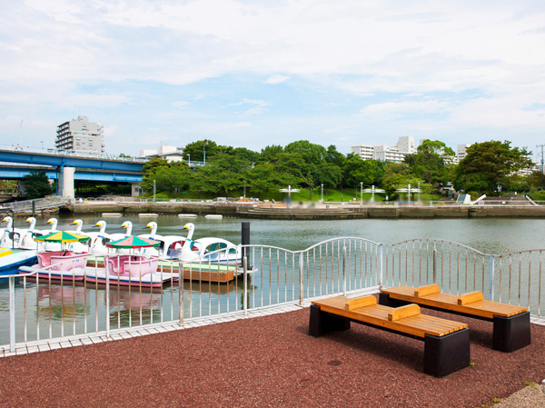 Surrounding environment. New Sakon River Water Park (8-minute walk / About 590m)