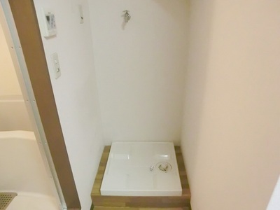 Other. Indoor Laundry Storage.