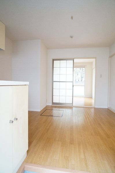 Entrance. Entrance ~ The main Western-style