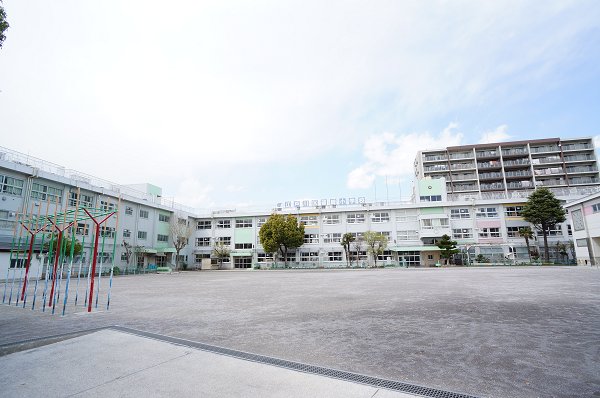 Primary school. Shinozaki 350m up to elementary school (elementary school)