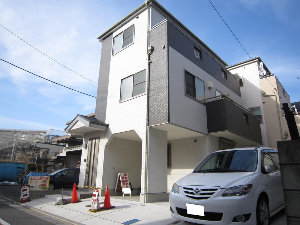 Local appearance photo. Local (June 2013) Shooting