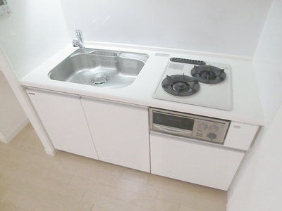 Kitchen. Two-burner stove is equipped with a kitchen ☆ 
