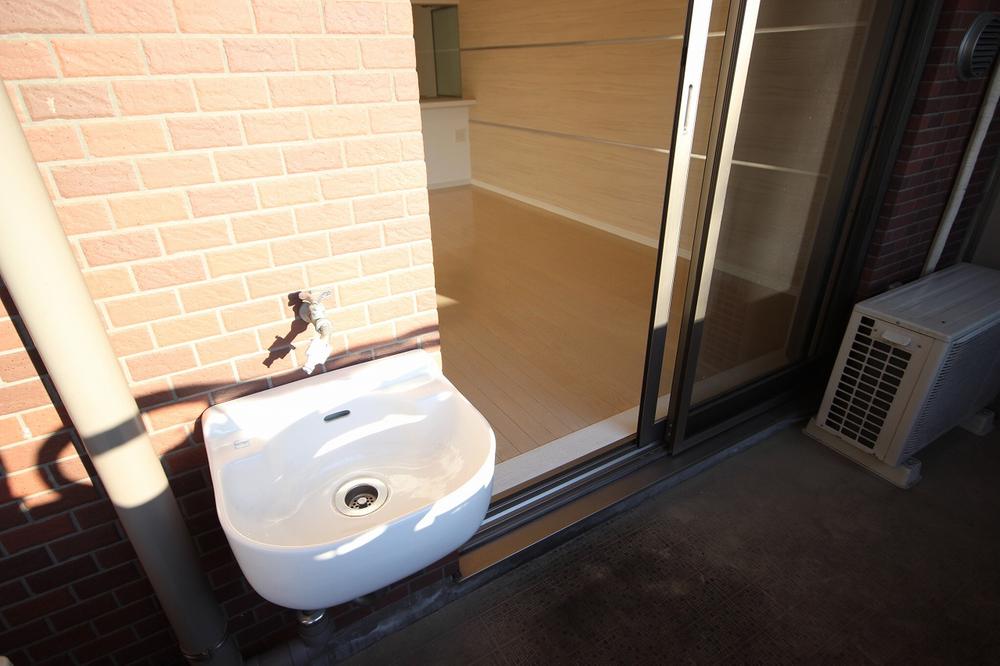 Balcony. Some on the balcony, Water washing is very convenient