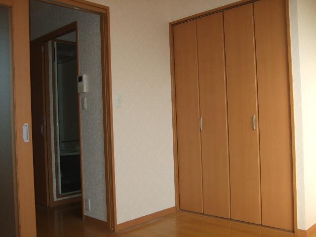 Living and room. Western-style 2