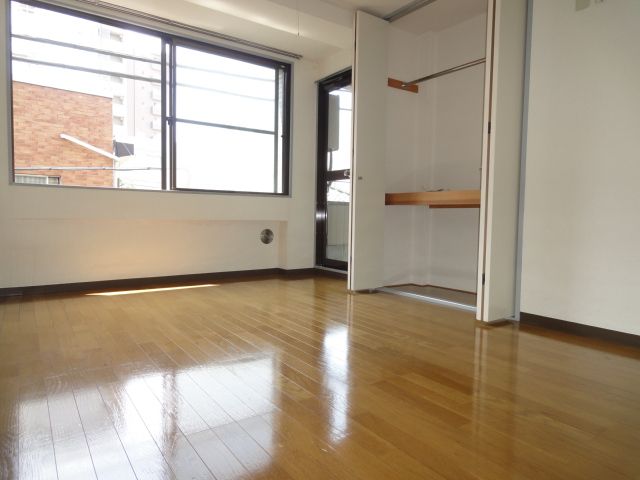 Living and room. It is easy-to-use good flooring