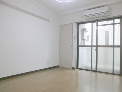 Living and room. Beautiful room ~