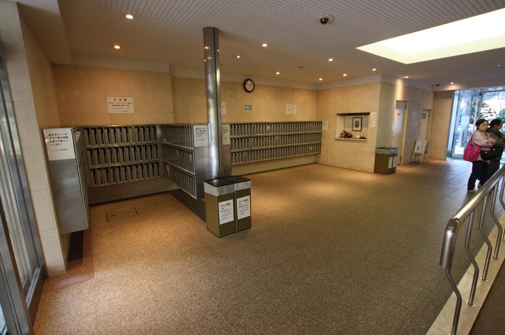 Entrance. Management was attentive entrance