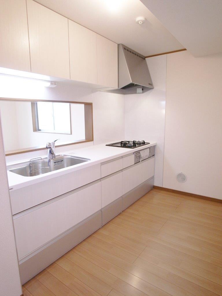 Kitchen. Same specifications Photos