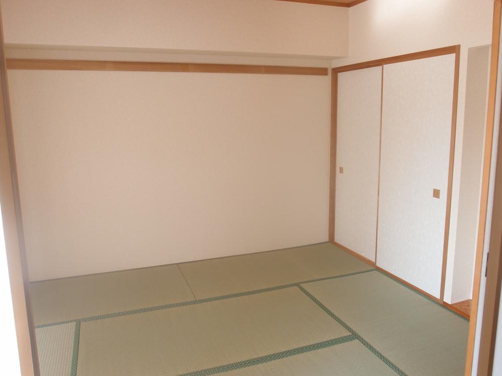 Non-living room. Japanese-style room 6 tatami