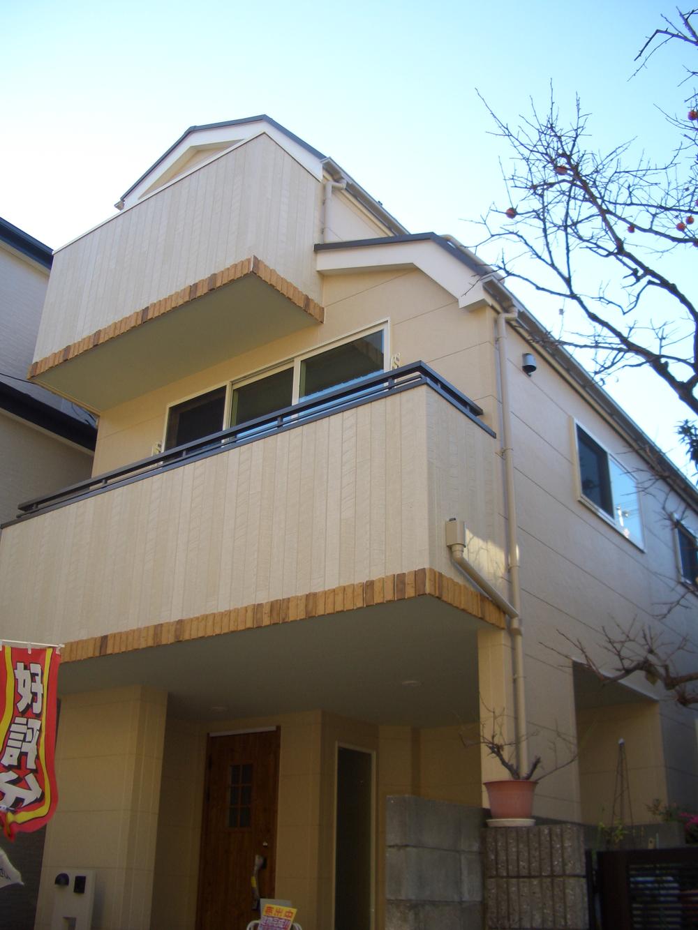 Local appearance photo