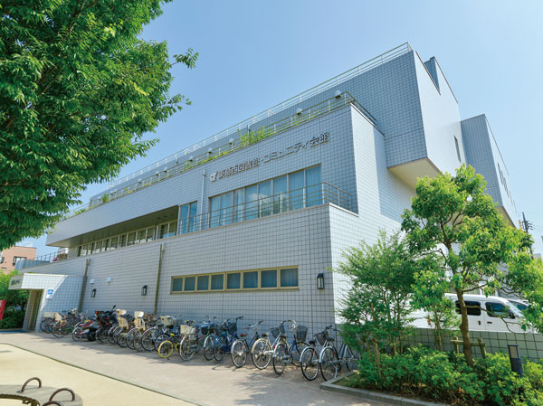 Surrounding environment. Higashikasai library (a 15-minute walk / About 1140m)