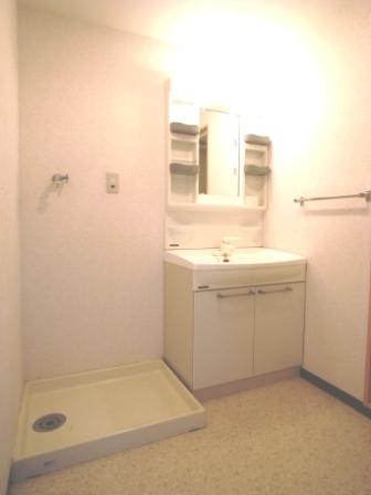 Washroom. New goods exchange