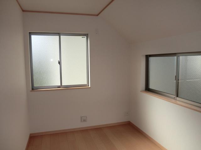 Non-living room. Indoor (10 May 2013) Shooting