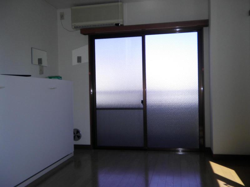 Living and room. Western-style 2