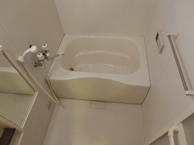 Bath. Reheating ・ Bathroom drying function equipped