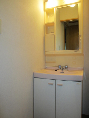 Washroom. Separate vanity