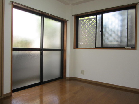 Living and room. Western style room / closet / Air conditioning / lighting equipment