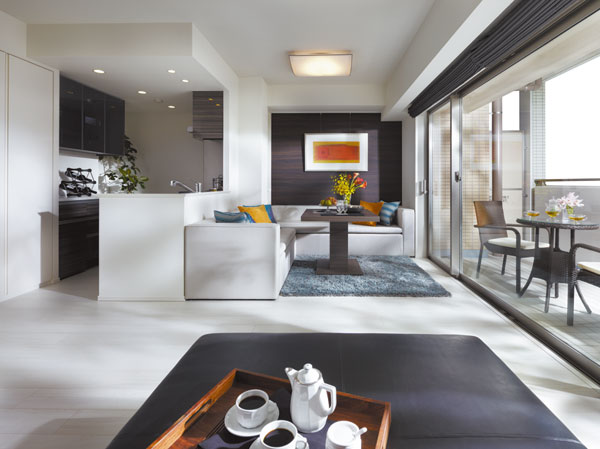 Living.  [Free to lay out the furniture to suppress the out width of the kitchen counter] To suppress the out width of the kitchen counter in the options corresponding, Such as make it easier to place the furniture around the counter, It is the more he wanted space development can enjoy devising ※ option ・ Select the application deadline Yes ・ Paid (living ・ dining / Model Room E-E type)