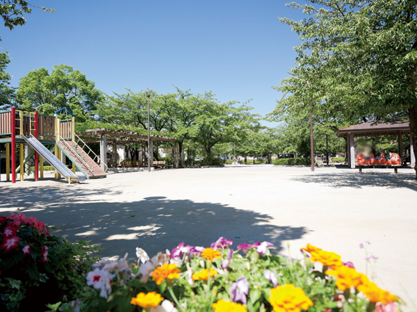 Surrounding environment. Ninoe Sakura park (about 470m / 6-minute walk)