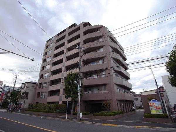 Local appearance photo. It has a little bit away from the train station but is a mansion dating back to March