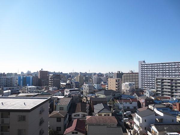 View photos from the dwelling unit. View from the balcony There is no high front building