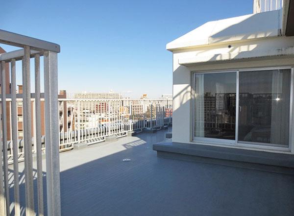 Balcony. Roof balcony of about 39.1 sq m Rare rooms