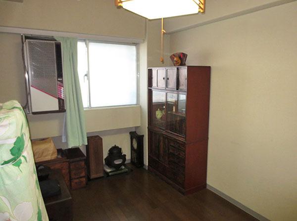 Non-living room. About 5.2 Pledge of Western-style The floor has become the flooring