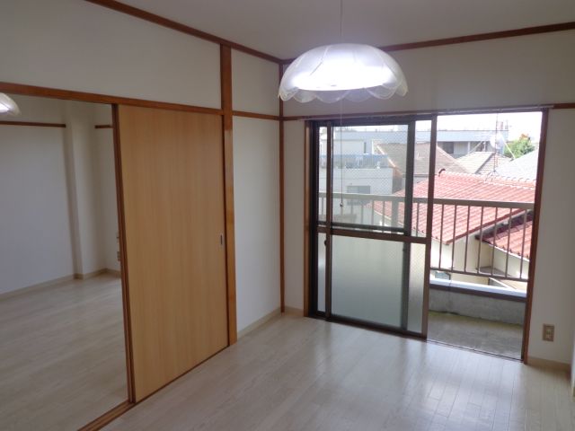 Living and room. Western-style room