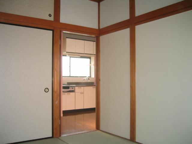 Living and room. Japanese-style room (1)