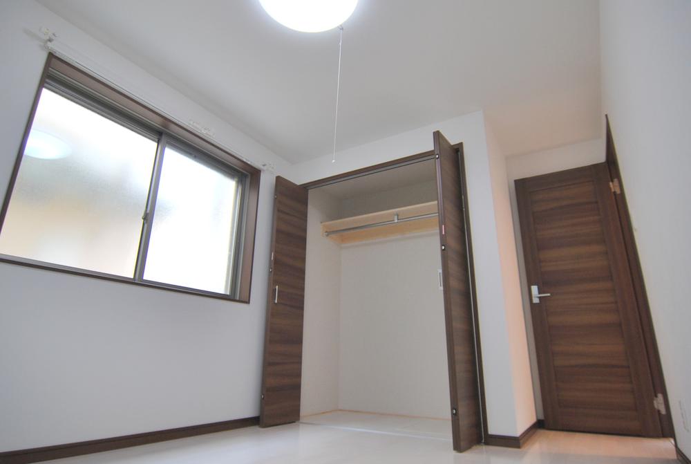 Same specifications photos (Other introspection). Our construction cases