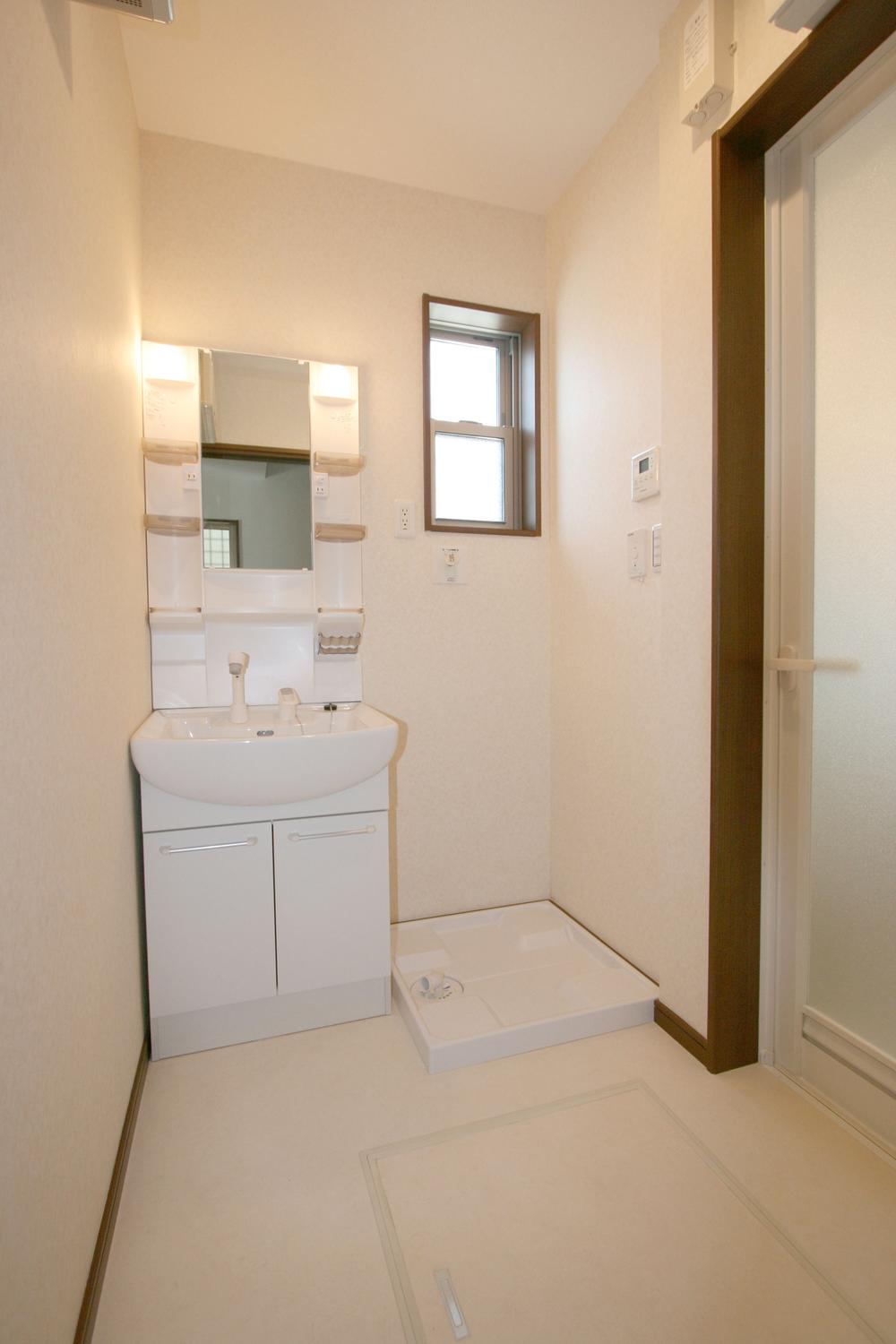 Wash basin, toilet. Our construction cases