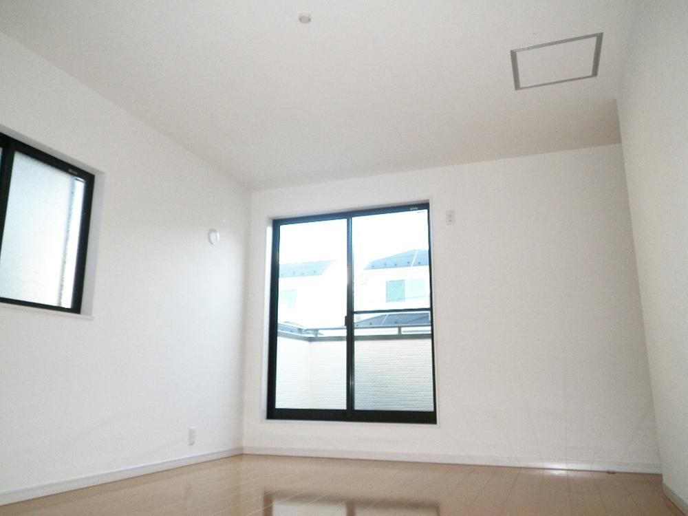 Non-living room. 2 is Kaiyoshitsu (8.75 Pledge)