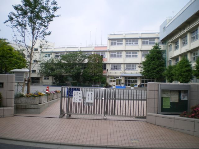 Primary school. Municipal 310m to Minami Hirai elementary school (elementary school)