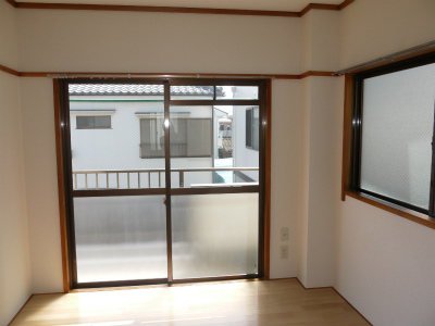 Other room space. Change from tatami to flooring