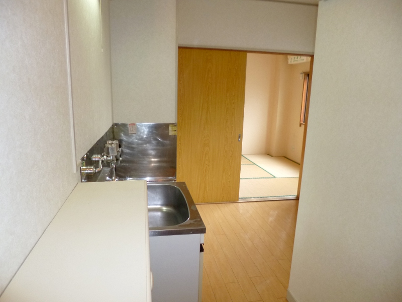 Other room space. From the entrance to the room