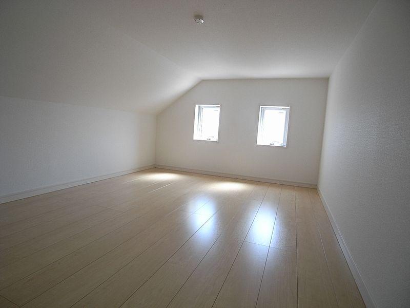 Other introspection. Convenient loft for storage