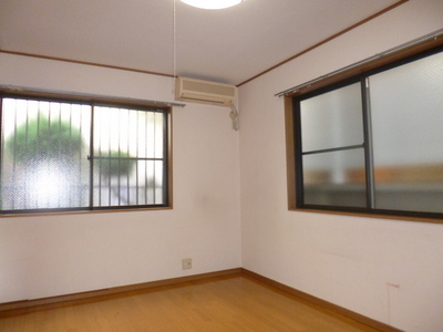 Living and room. It is a popular Western-style