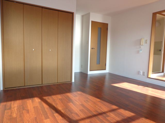 Living and room. Flooring