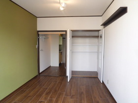 Living and room. Air-conditioned! 6 Pledge of room