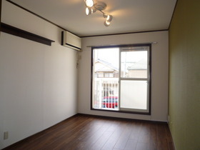 Living and room. Accented Cross ☆ Stylish flooring woodgrain