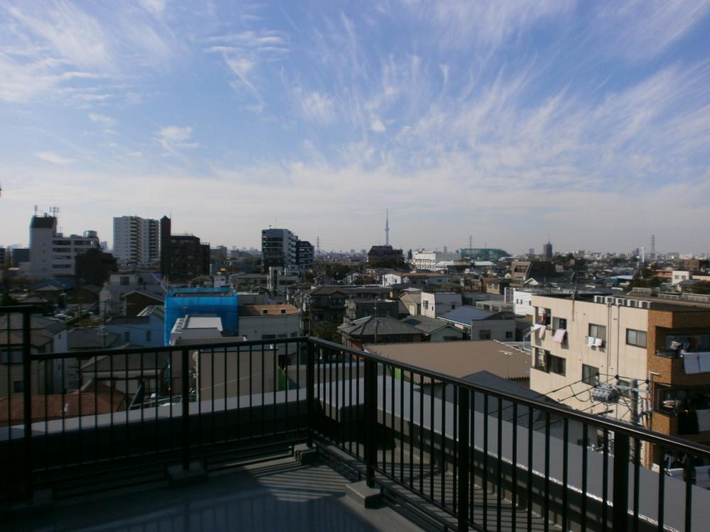 View photos from the dwelling unit. View from local (06 May 2013) Shooting