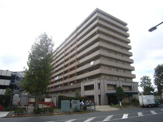 Local appearance photo. Local (12 May 2013) Shooting