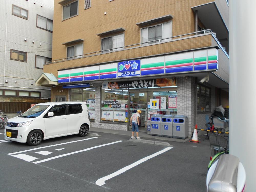 Convenience store. Three F until Koiwa shop 501m