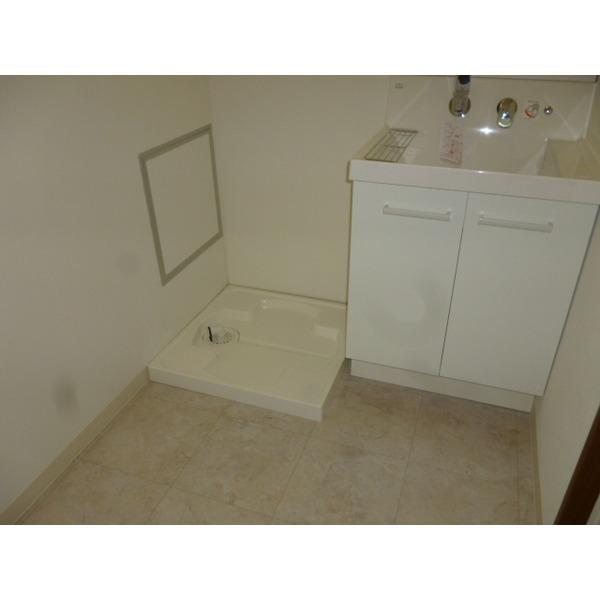 Edogawa-ku, Tokyo Nishikasai 3