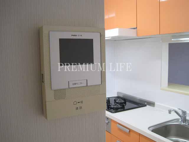 Security equipment. Okay without opening the door even during cooking.