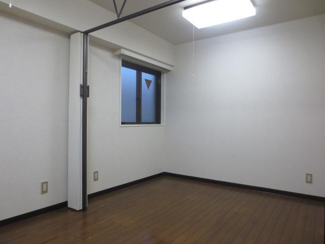 Living and room. Western-style 2