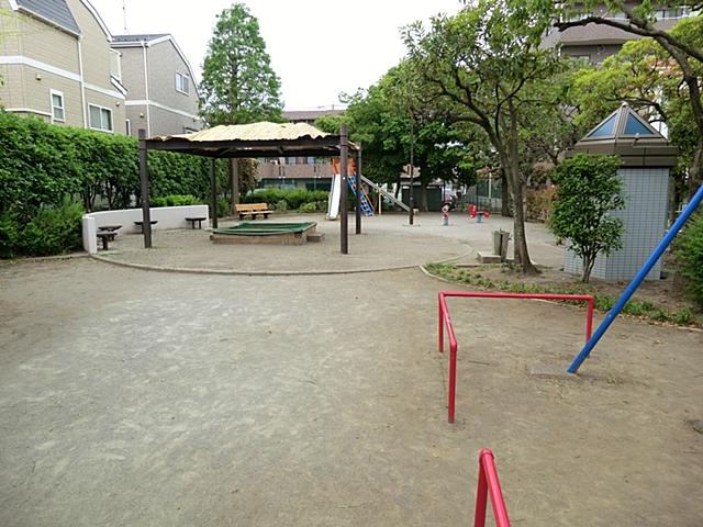 park. Osugi 105m until Chome park